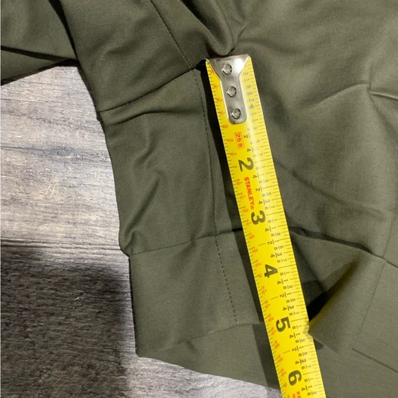 The Limited Drew Fit Shorts Green 0 NWT - Picture 13 of 13